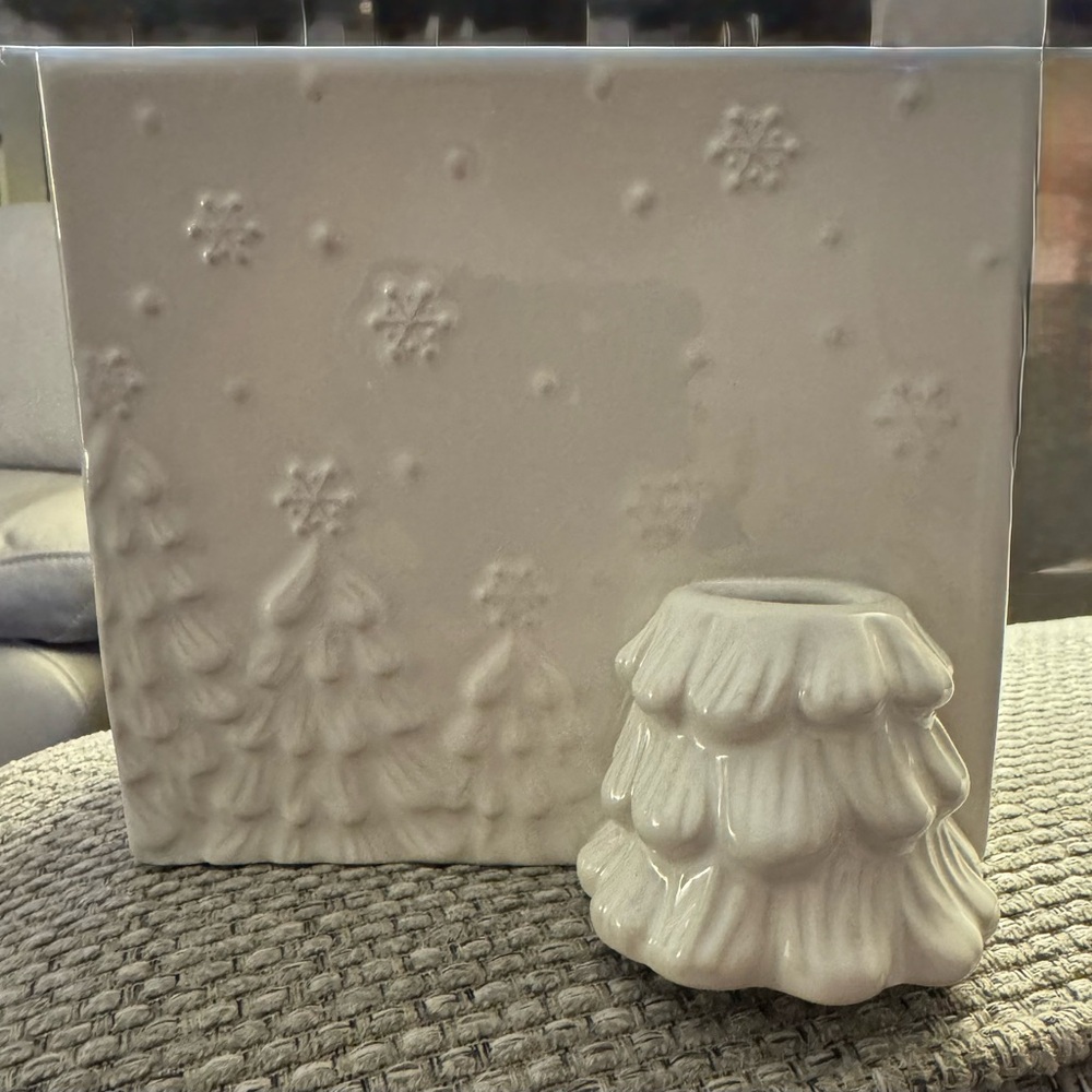 Temptations Seasonal Napkin and Toothpick Holder